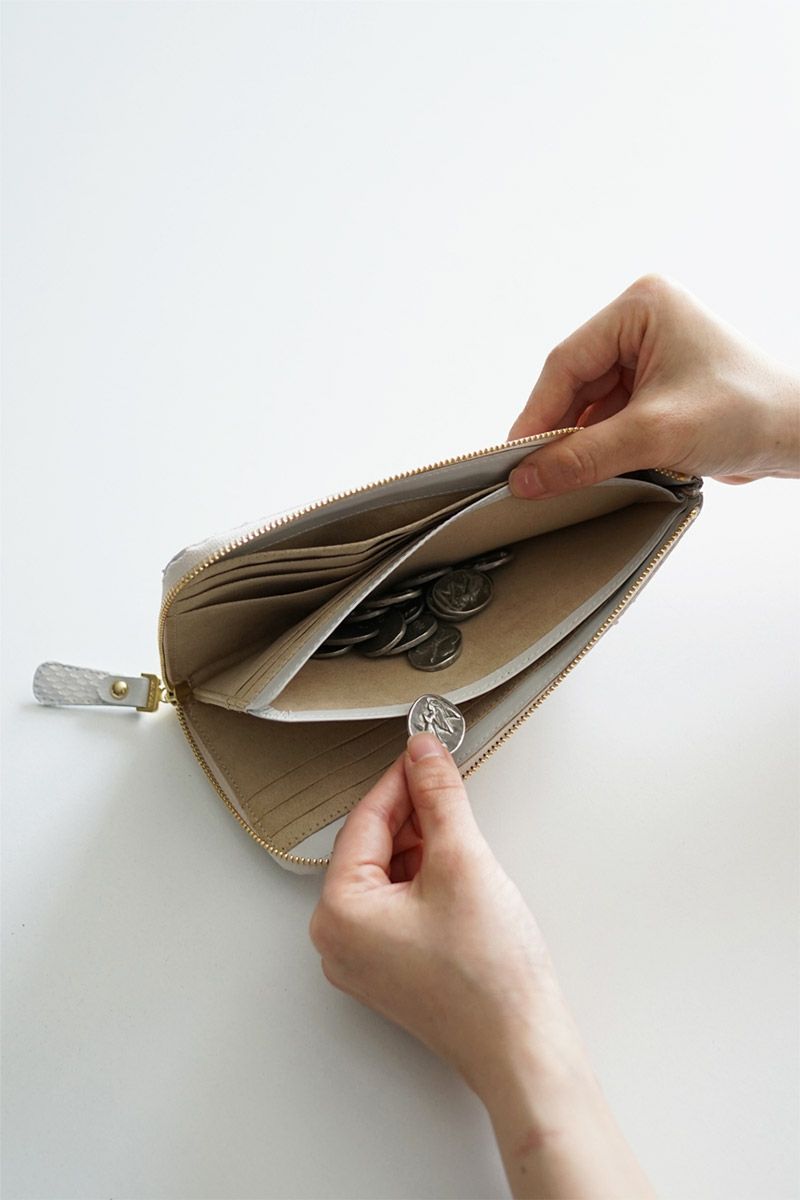 VIA DOAN ヴィア ドアン Bran python ブランパイソン 小銭入れ付き長財布（L字ファスナー式） 451