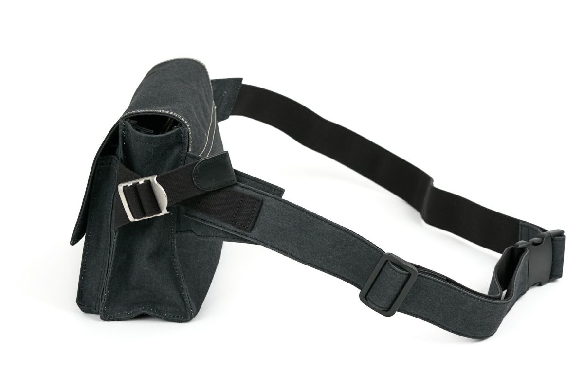 BAGGY PORT バギーポート シェルターダック フラップボディバッグ INS-605