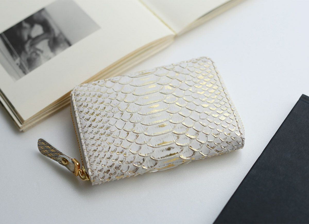 VIA DOAN ヴィア ドアン Doree ドーレ 小銭入れ付き財布（ラウンドファスナー式 ） 694