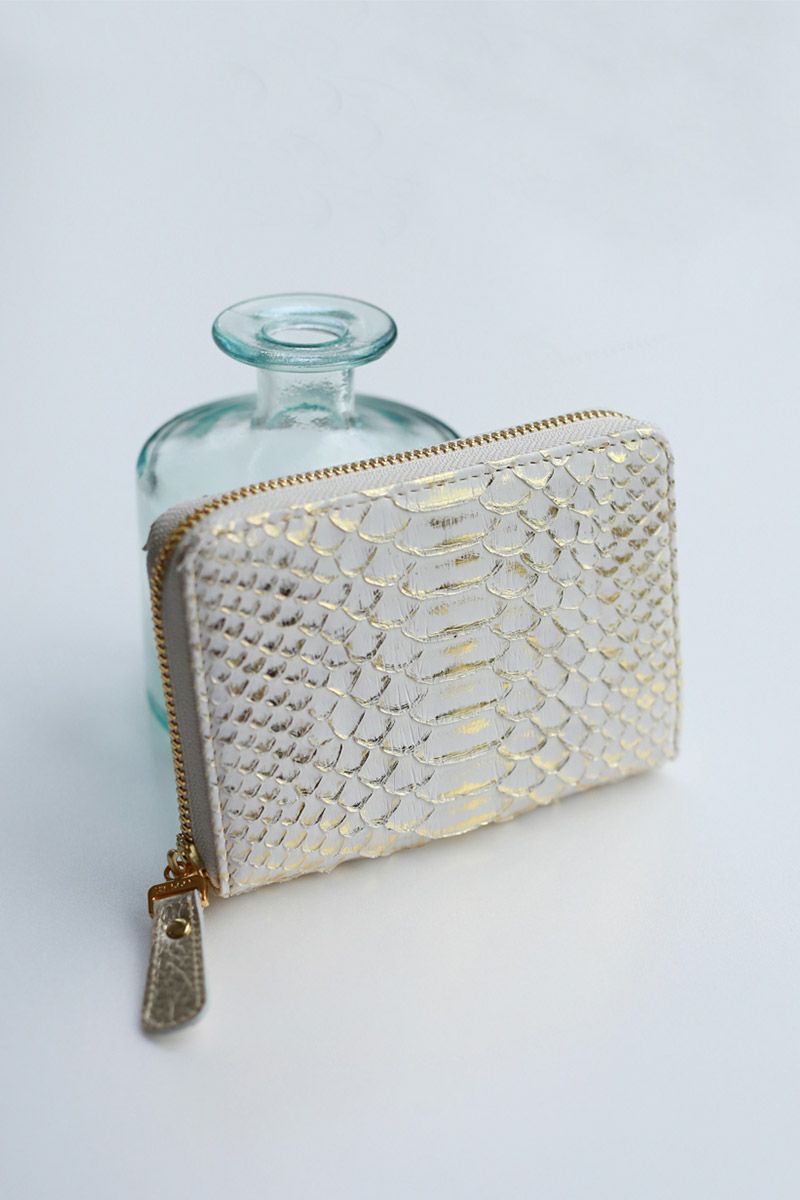 VIA DOAN ヴィア ドアン Doree ドーレ 小銭入れ付き財布（ラウンドファスナー式 ） 694