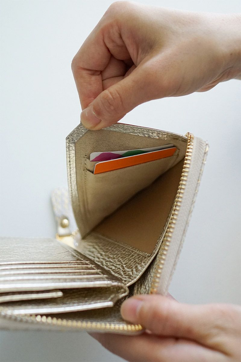 VIA DOAN ヴィア ドアン Doree ドーレ 小銭入れ付き財布（ラウンドファスナー式 ） 694