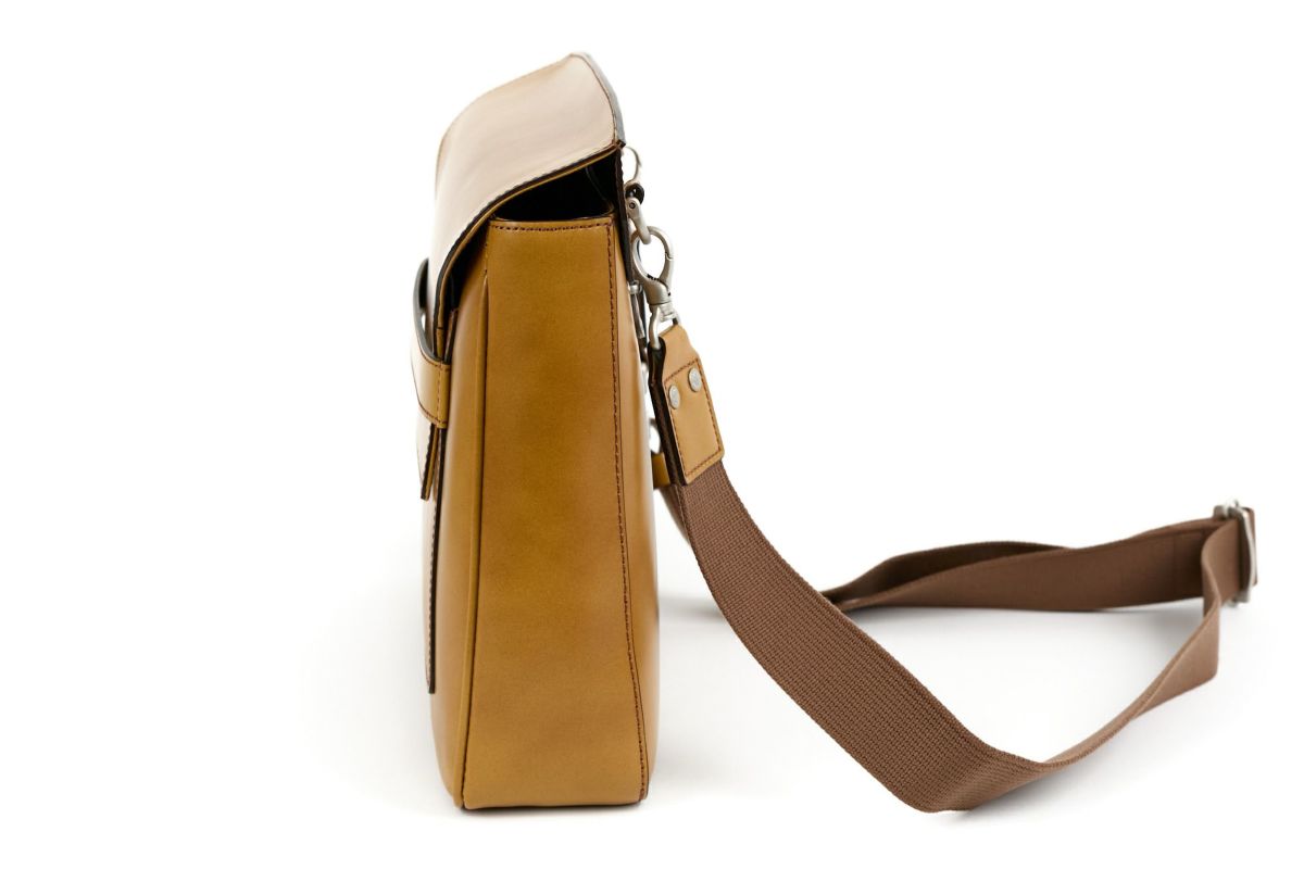 HERGOPOCH エルゴポック 06 Series 06シリーズ ワキシングレザー フラップショルダーバッグ 06N-FS