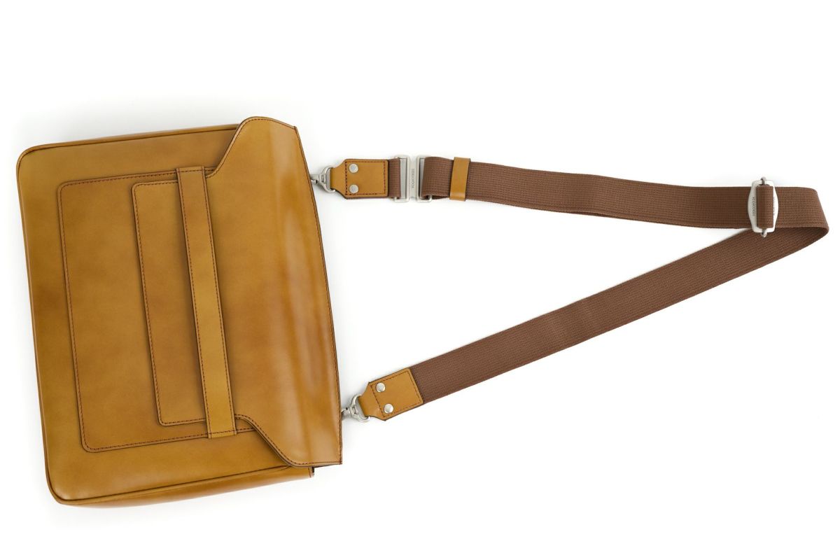 HERGOPOCH エルゴポック 06 Series 06シリーズ ワキシングレザー フラップショルダーバッグ 06N-FS