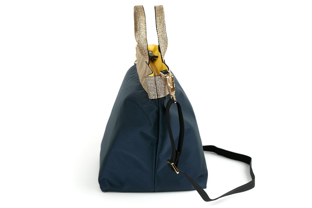 VIOLAd'ORO ヴィオラドーロ GINO ジーノ ナイロン×ゴールドテープトートバッグ(L) V-2039