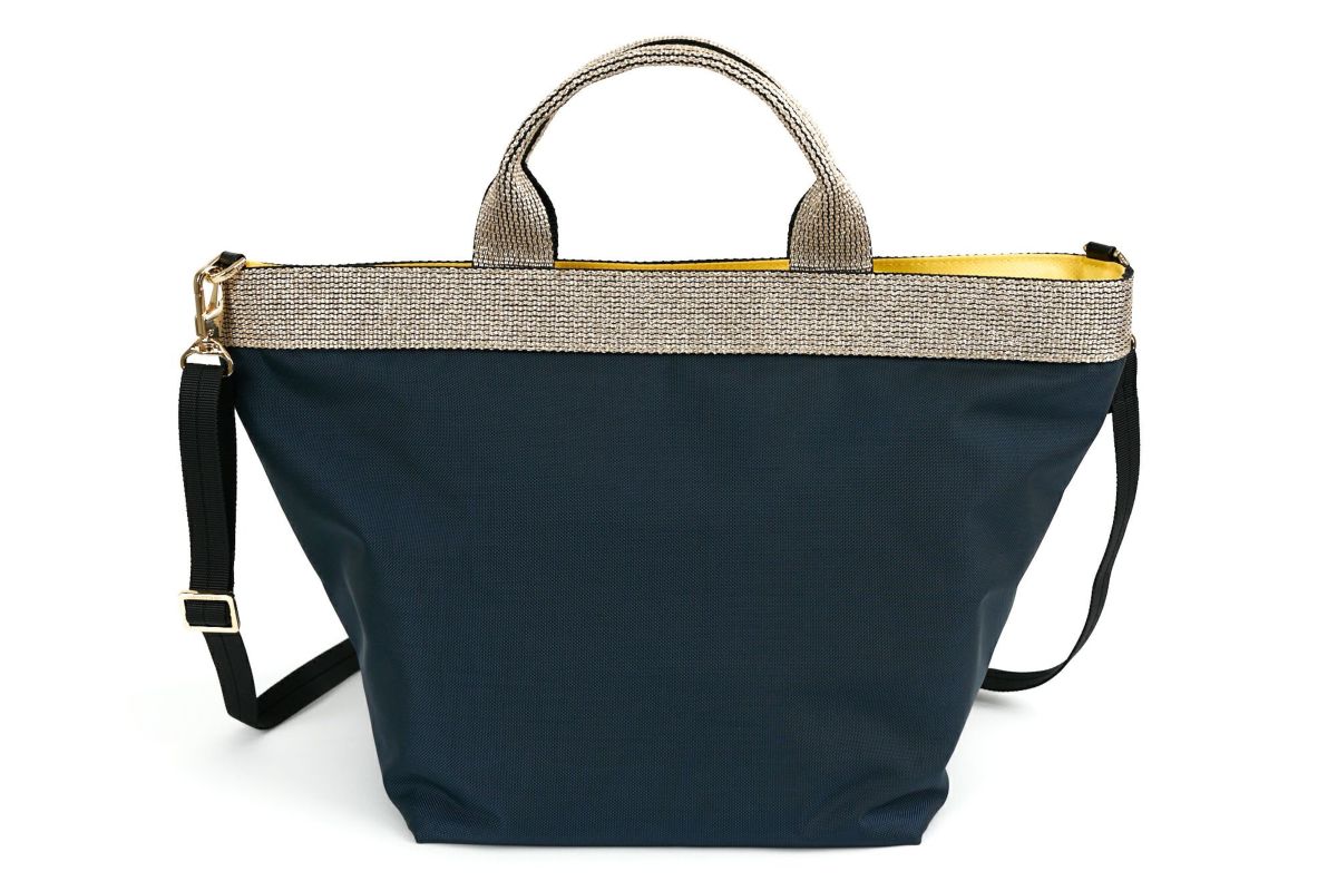 VIOLAd'ORO ヴィオラドーロ GINO ジーノ ナイロン×ゴールドテープトートバッグ(L) V-2039