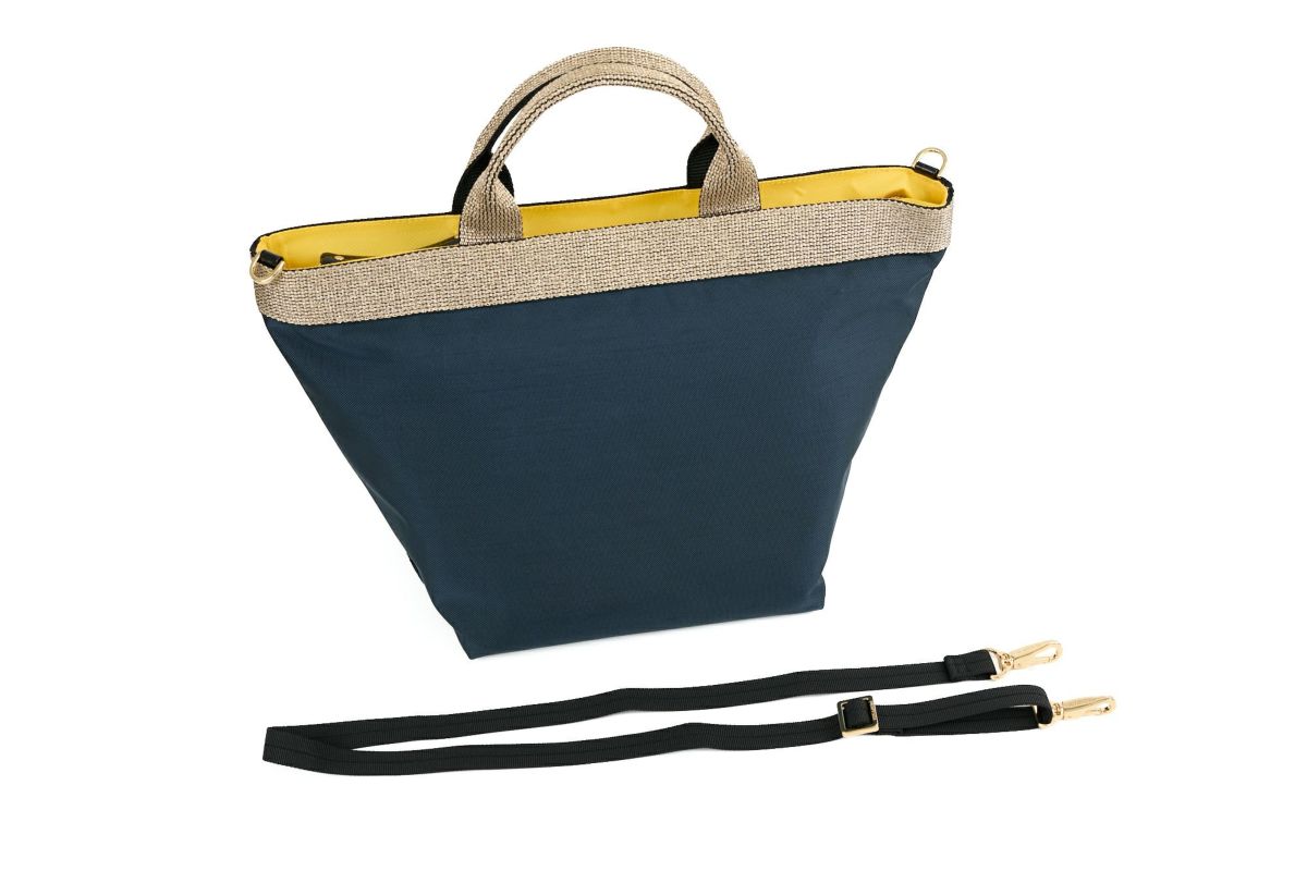 VIOLAd'ORO ヴィオラドーロ GINO ジーノ ナイロン×ゴールドテープトートバッグ(L) V-2039