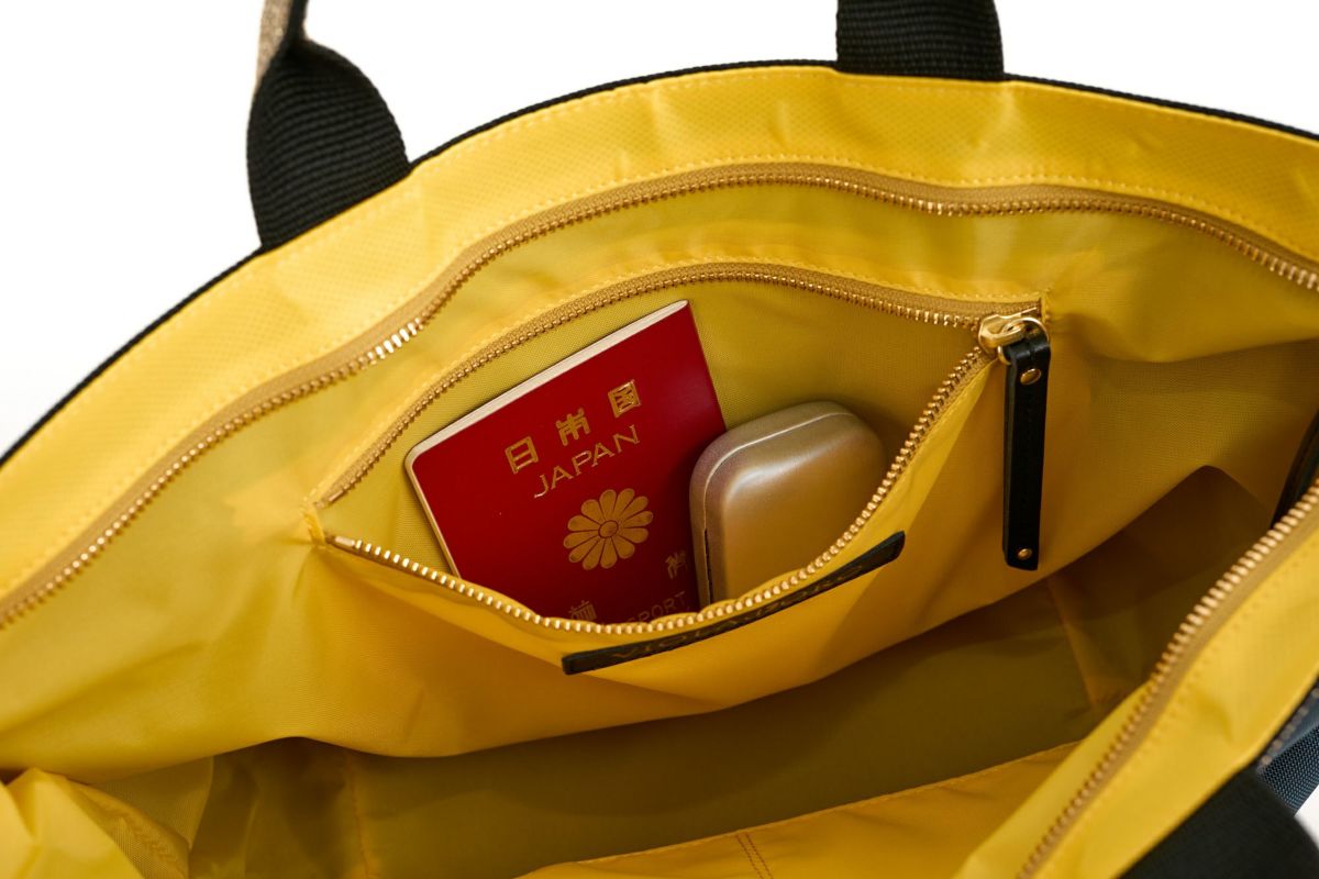 VIOLAd'ORO ヴィオラドーロ GINO ジーノ ナイロン×ゴールドテープトートバッグ(L) V-2039