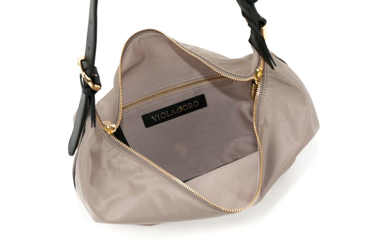 VIOLAd'ORO ヴィオラドーロ BIANCA ビアンカ ボディバッグ V-2248