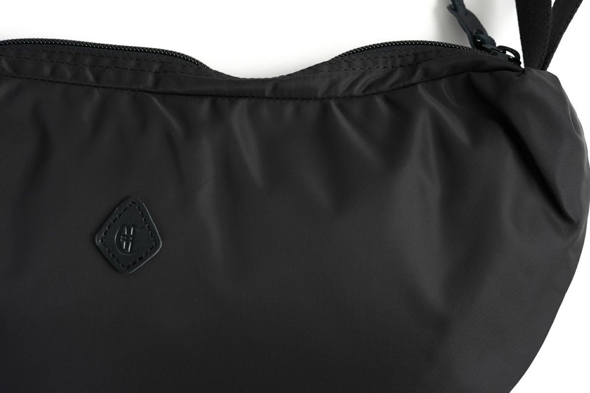 CLEDRAN クレドラン FORI フォリ ボディバッグ CR-CL3850