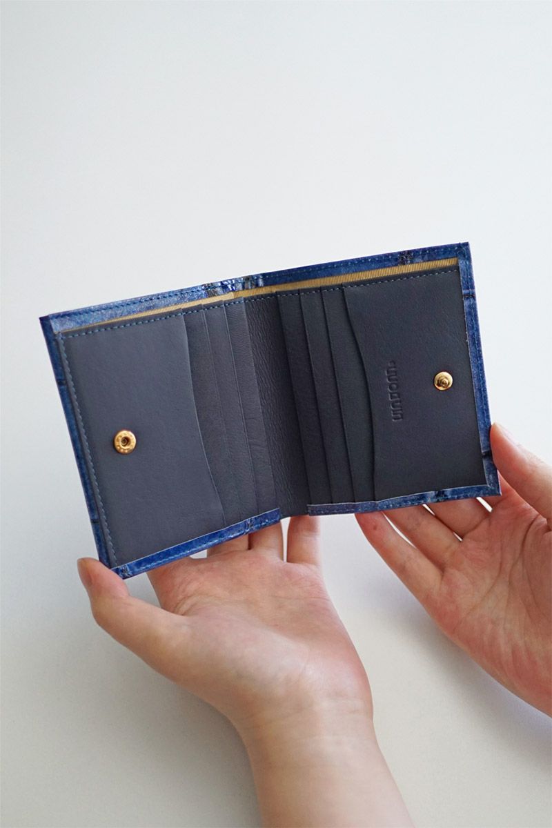 VIA DOAN ヴィア ドアン Large croco ラージクロコ 小銭入れ付き二つ折り財布 969