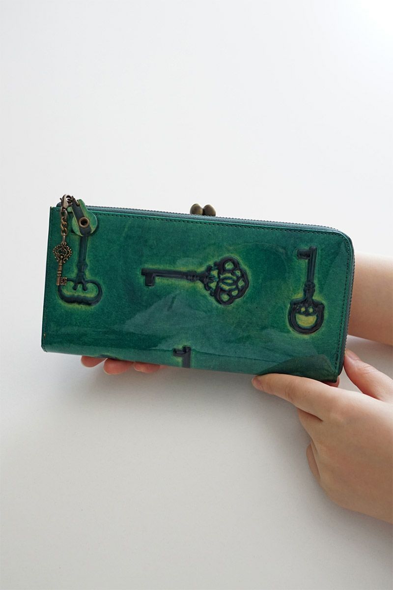 VIA DOAN ヴィア ドアン Retro レトロ 小銭入れ付き長財布 732