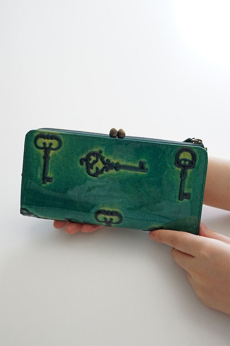 VIA DOAN ヴィア ドアン Retro レトロ 小銭入れ付き長財布 732