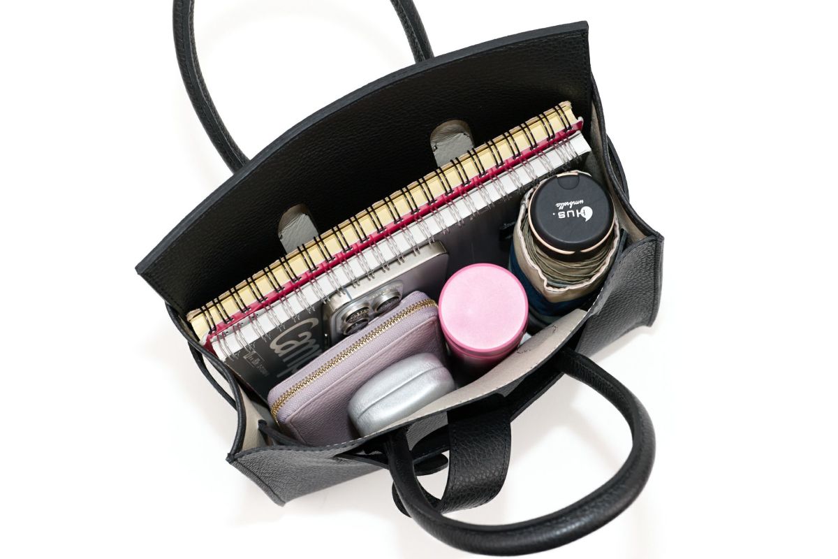 VIOLAd'ORO ヴィオラドーロ TRERO トレロ Wフェイスベルトトートバッグ V-1514