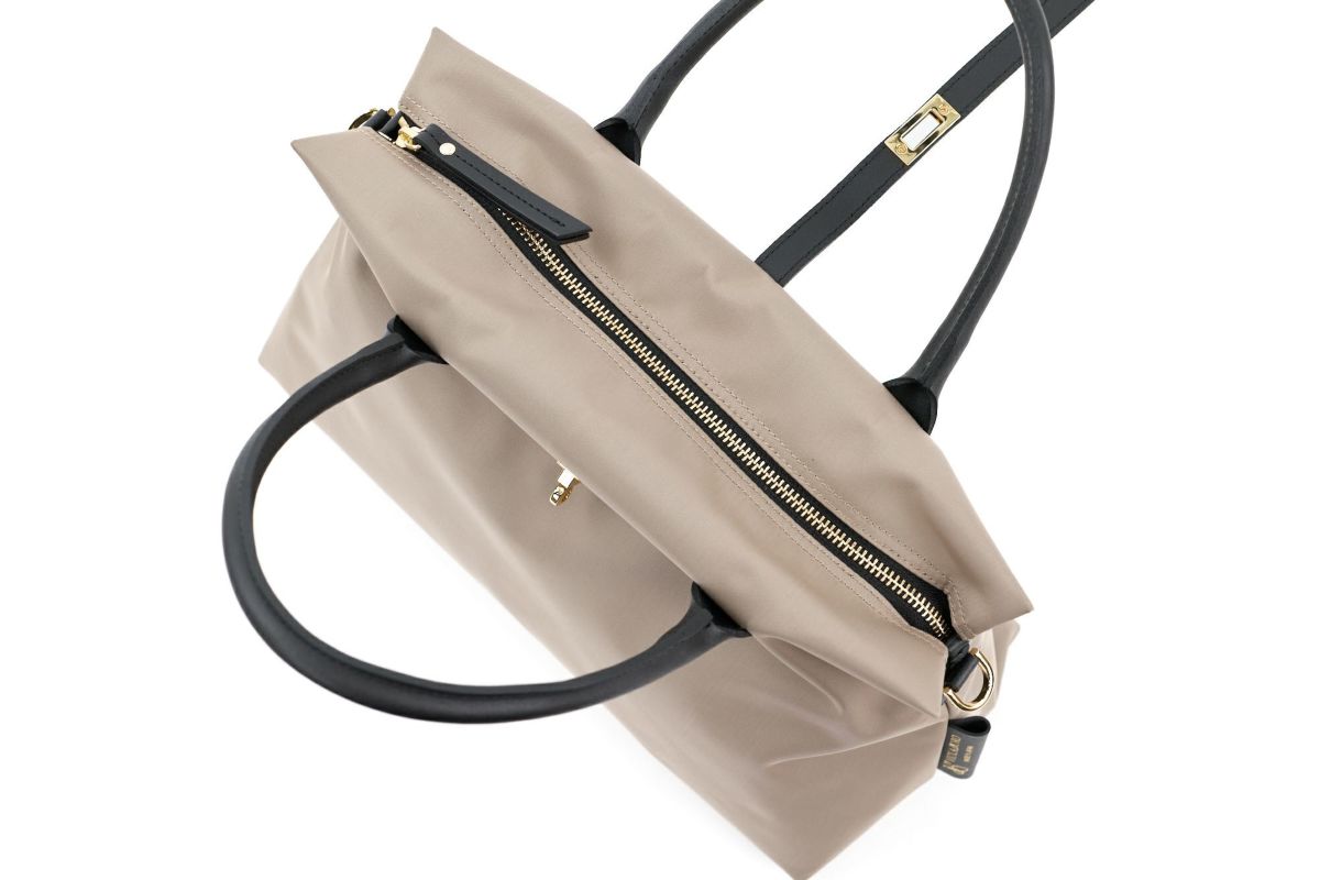 VIOLAd'ORO ヴィオラドーロ BIANCA ビアンカ 2WAYトートバッグ(S) V-2251