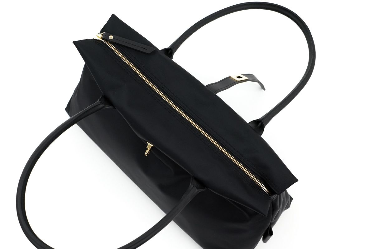 VIOLAd'ORO ヴィオラドーロ BIANCA ビアンカ トートバッグ(M) V-2261