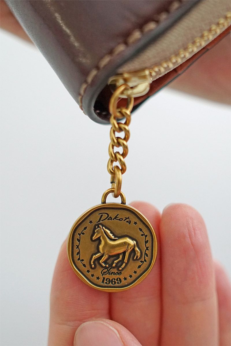 Dakota ダコタ ラフィナート 小銭入れ付き二つ折り財布 0031741