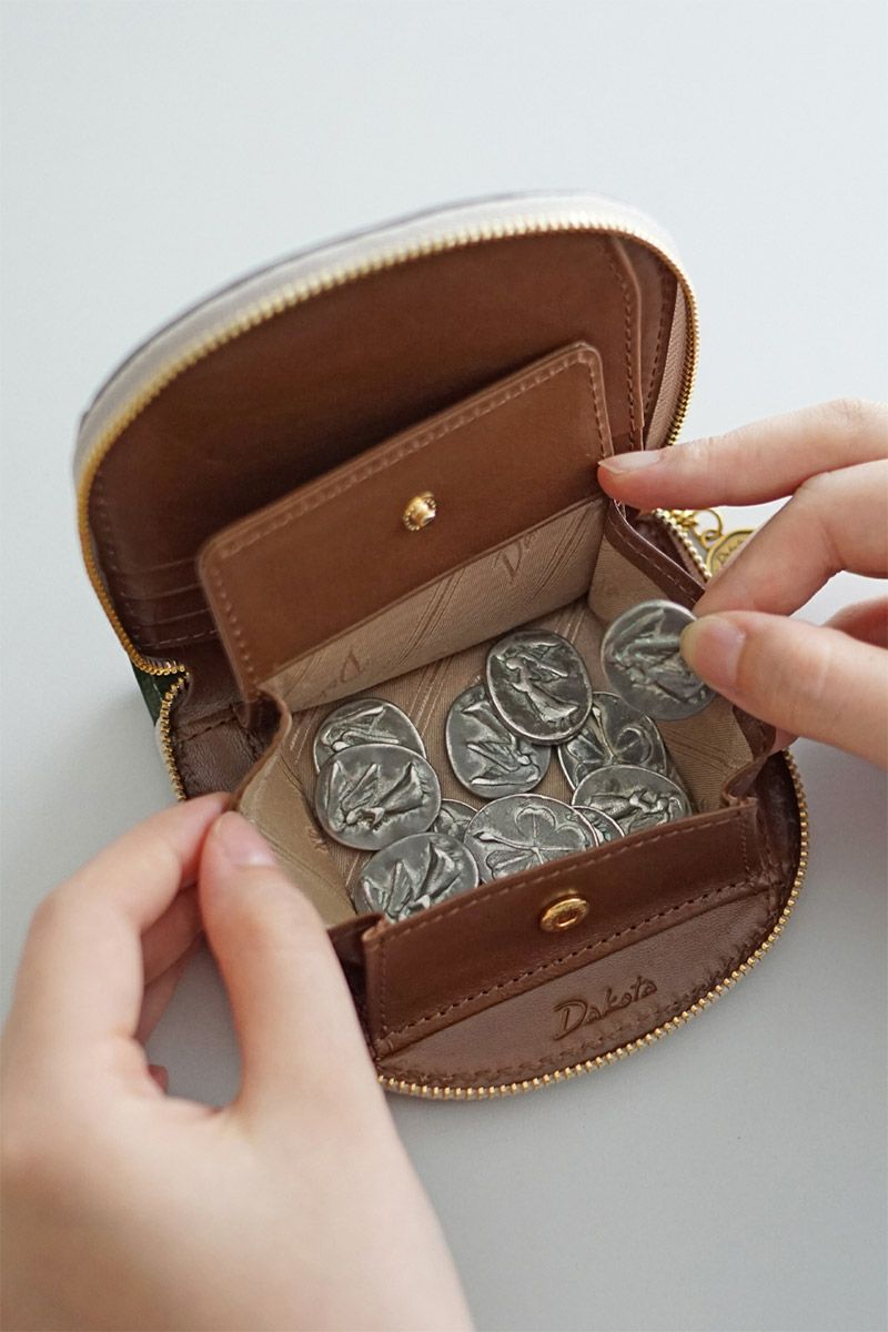 Dakota ダコタ ラフィナート 小銭入れ付き二つ折り財布（ラウンドファスナー式 ） 0031742
