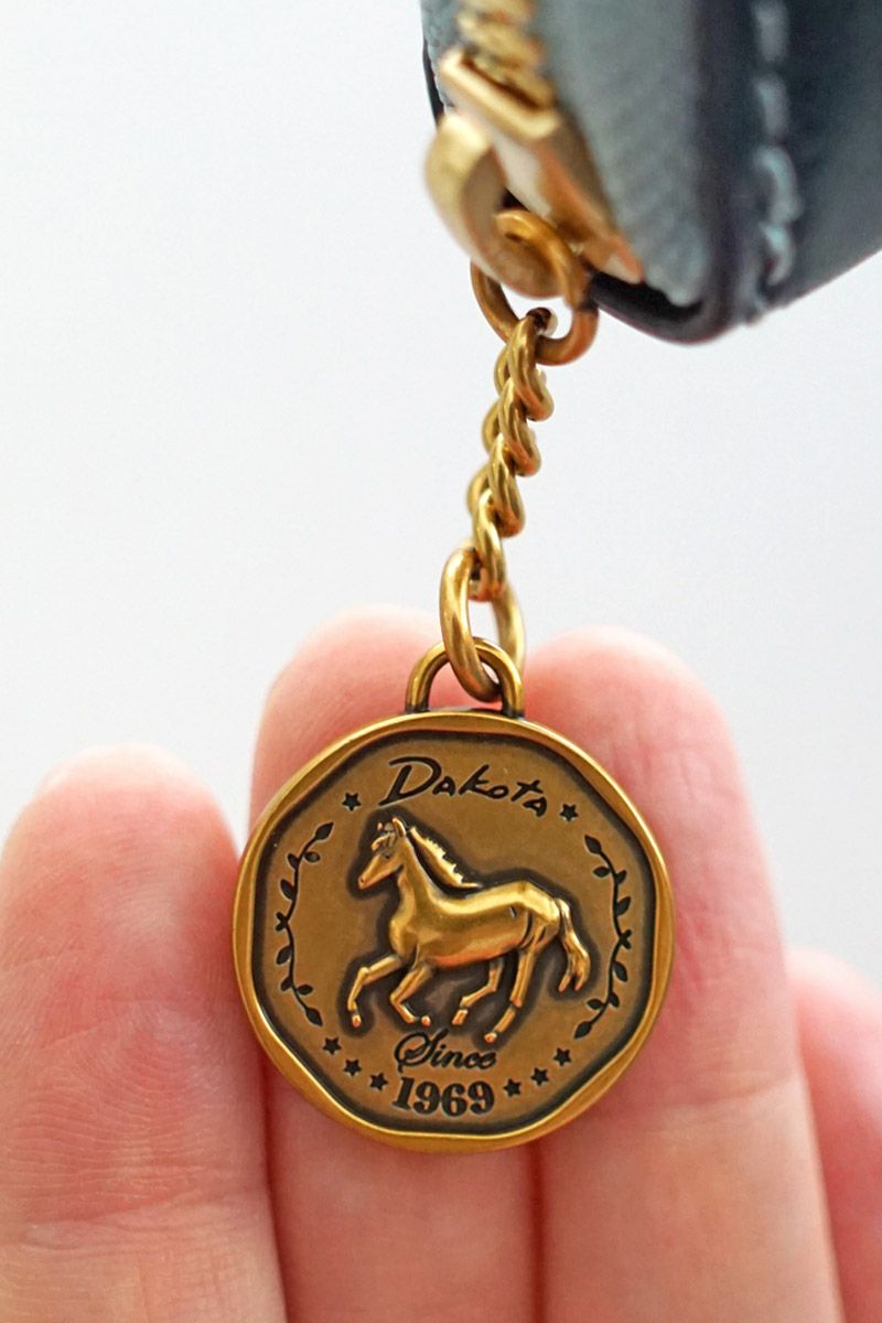 Dakota ダコタ ラフィナート 小銭入れ付き長財布（ラウンドファスナー式 ） 0031744