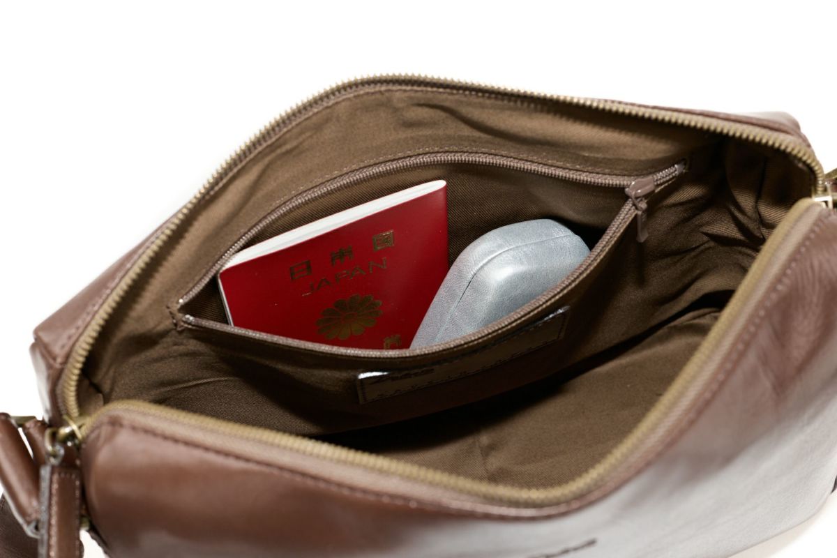 Dakota BLACK LABEL ダコタ ブラックレーベル ルーク ショルダーバッグ（M） 1624701