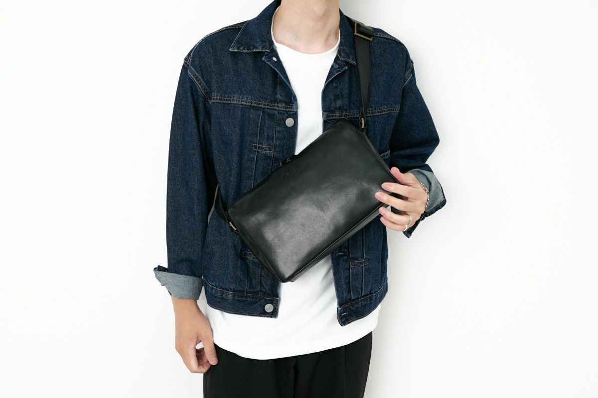 Dakota BLACK LABEL ダコタ ブラックレーベル ルーク ショルダーバッグ（M） 1624701