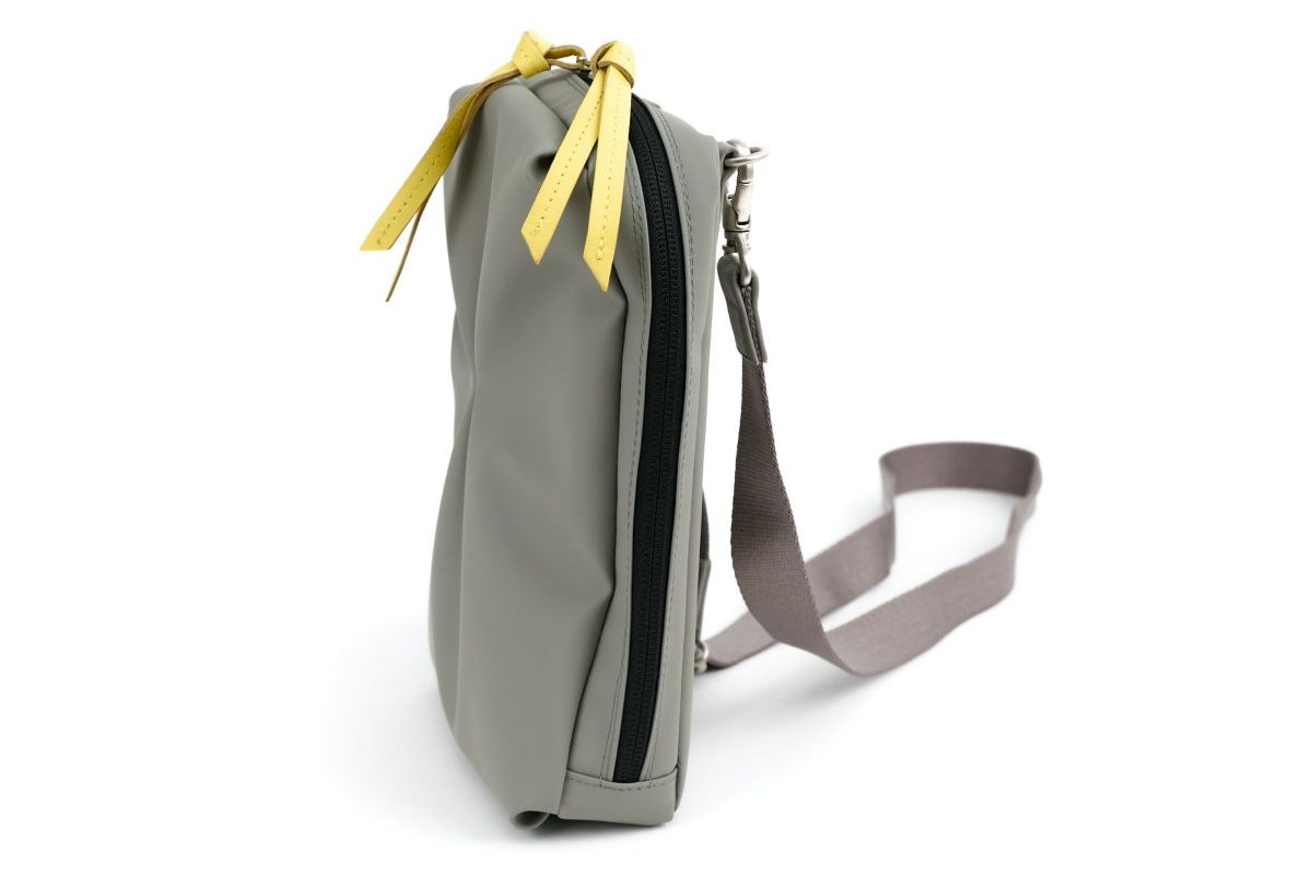 VIA DOAN ヴィア ドアン Pincer パンセ 縦長ミニショルダーバッグ 2307