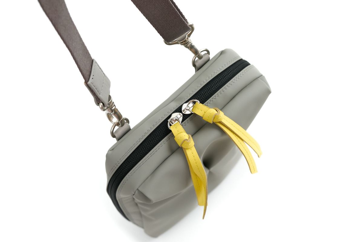 VIA DOAN ヴィア ドアン Pincer パンセ 縦長ミニショルダーバッグ 2307