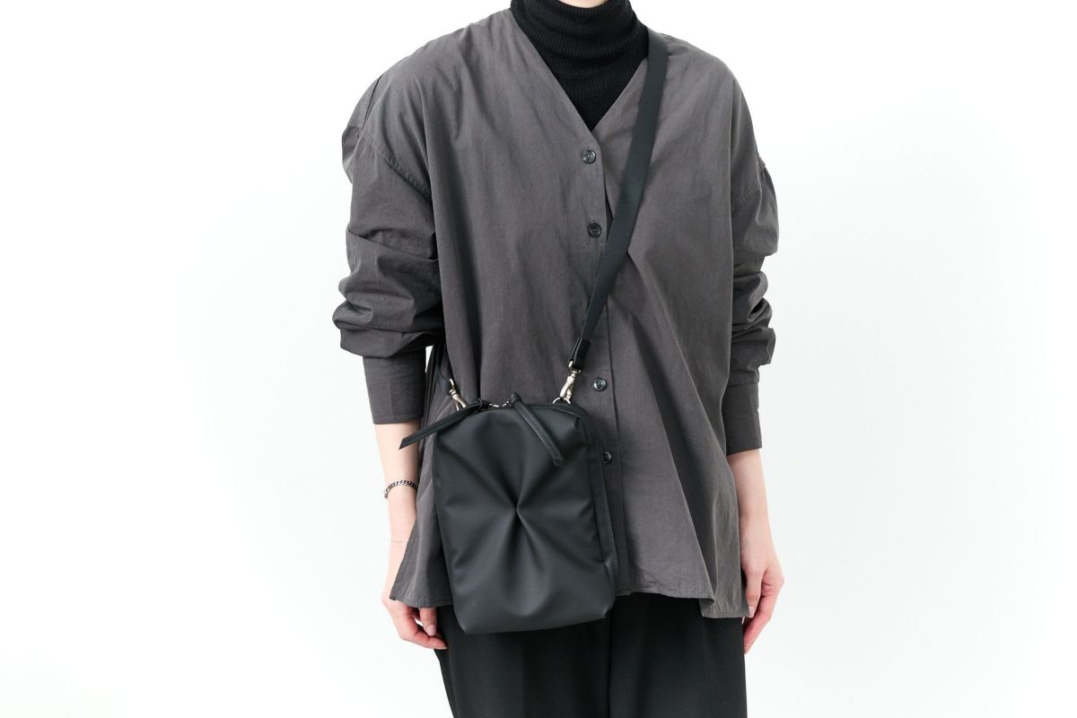 VIA DOAN ヴィア ドアン Pincer パンセ 縦長ミニショルダーバッグ 2307