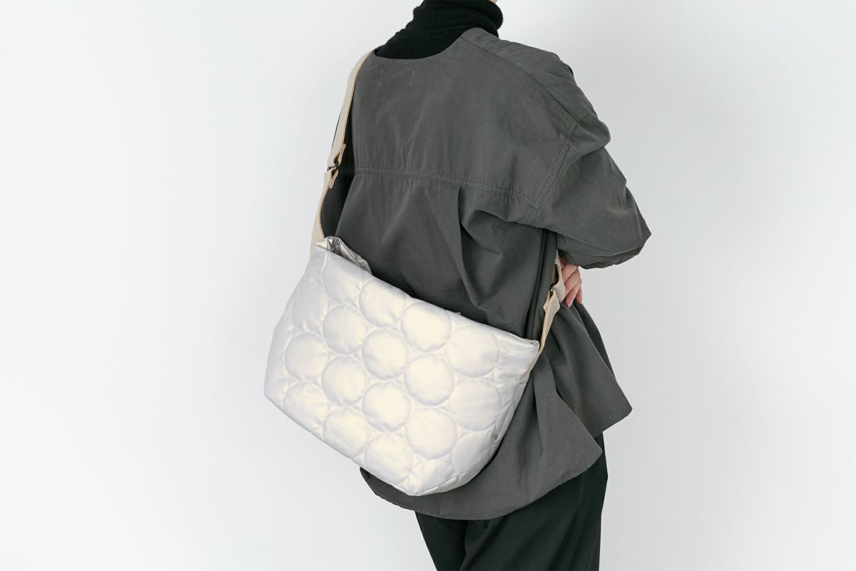 VIA DOAN ヴィア ドアン Parrot パロット マチ有ショルダーバッグ 1296