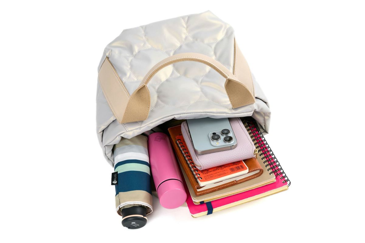 VIA DOAN ヴィア ドアン Parrot パロット 太マチ手さげバッグ 1286