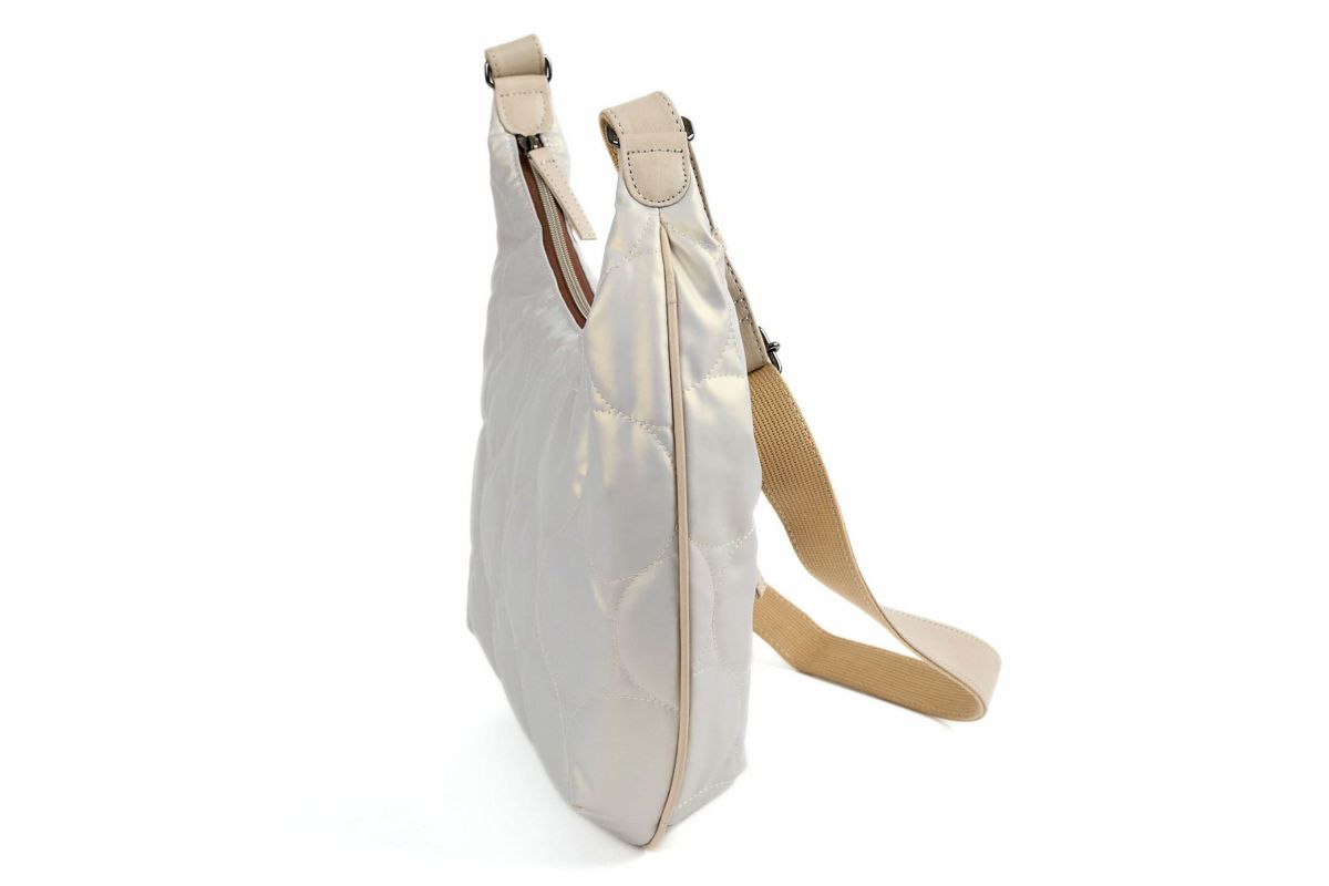 VIA DOAN ヴィア ドアン Parrot パロット 三日月型ショルダーバッグ 1284