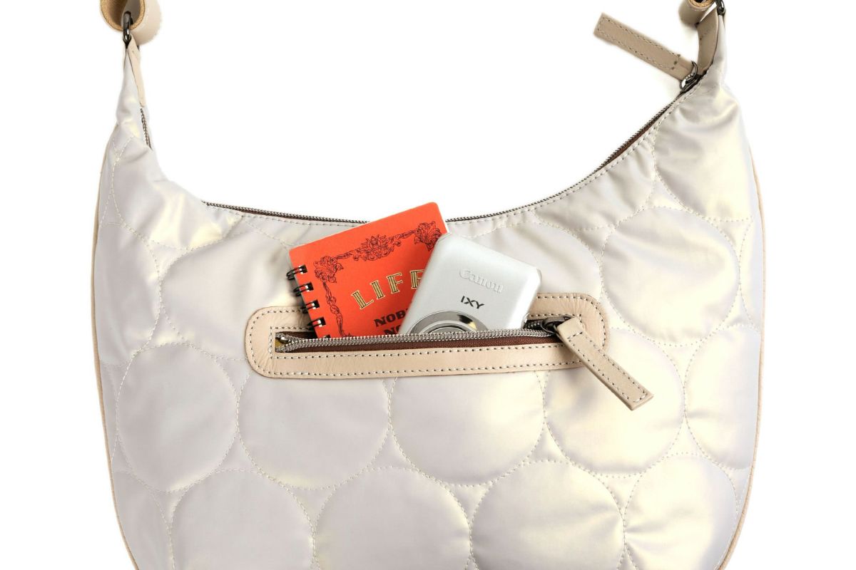 VIA DOAN ヴィア ドアン Parrot パロット 三日月型ショルダーバッグ 1284