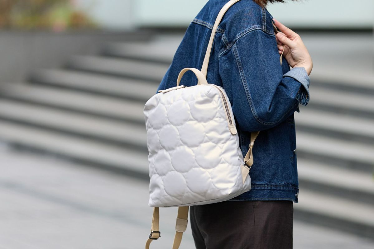 VIA DOAN ヴィア ドアン Parrot パロット リュック 1277