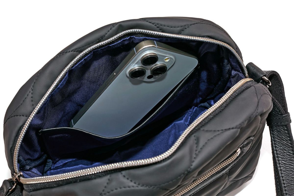 VIA DOAN ヴィア ドアン Parrot パロット マチ有ショルダーバッグ 1276