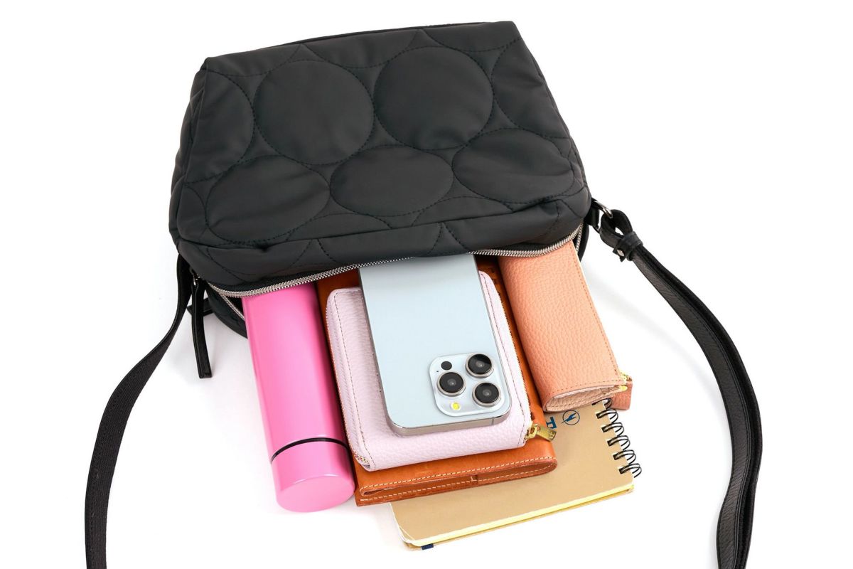 VIA DOAN ヴィア ドアン Parrot パロット マチ有ショルダーバッグ 1276