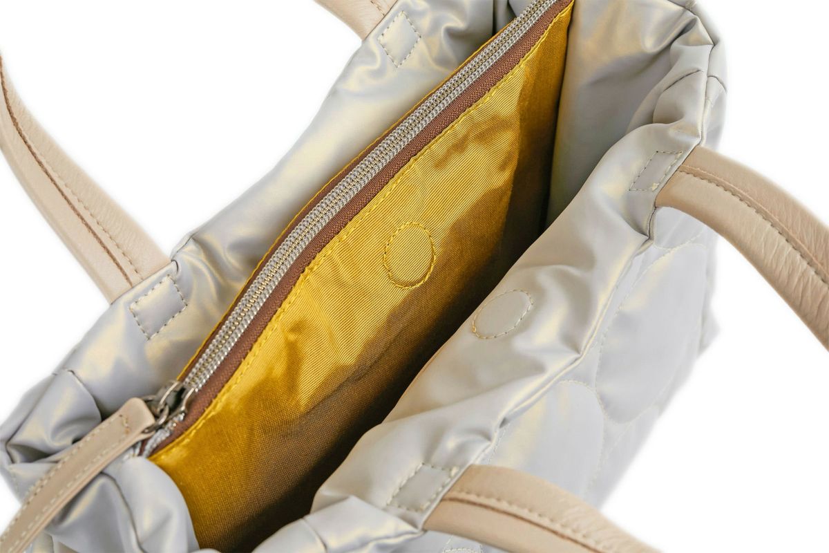 VIA DOAN ヴィア ドアン Parrot パロット あおり型手さげバッグ 1275