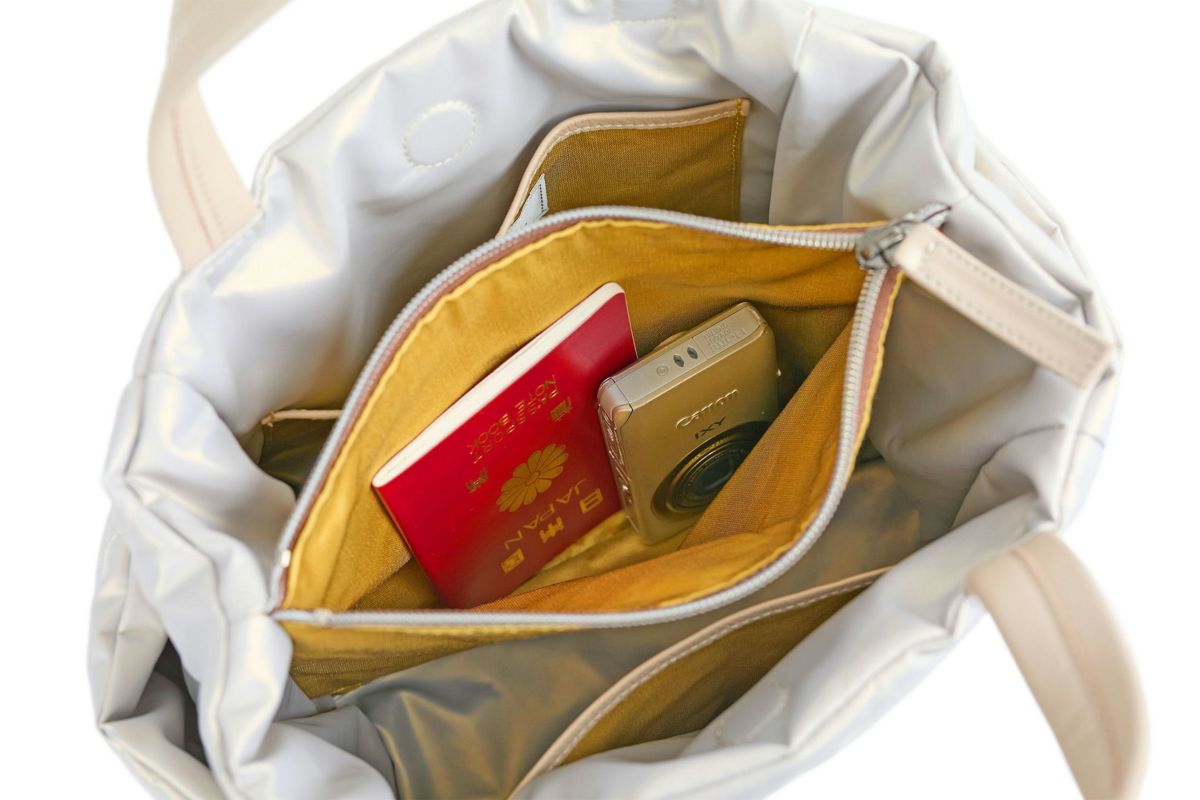 VIA DOAN ヴィア ドアン Parrot パロット あおり型手さげバッグ 1275