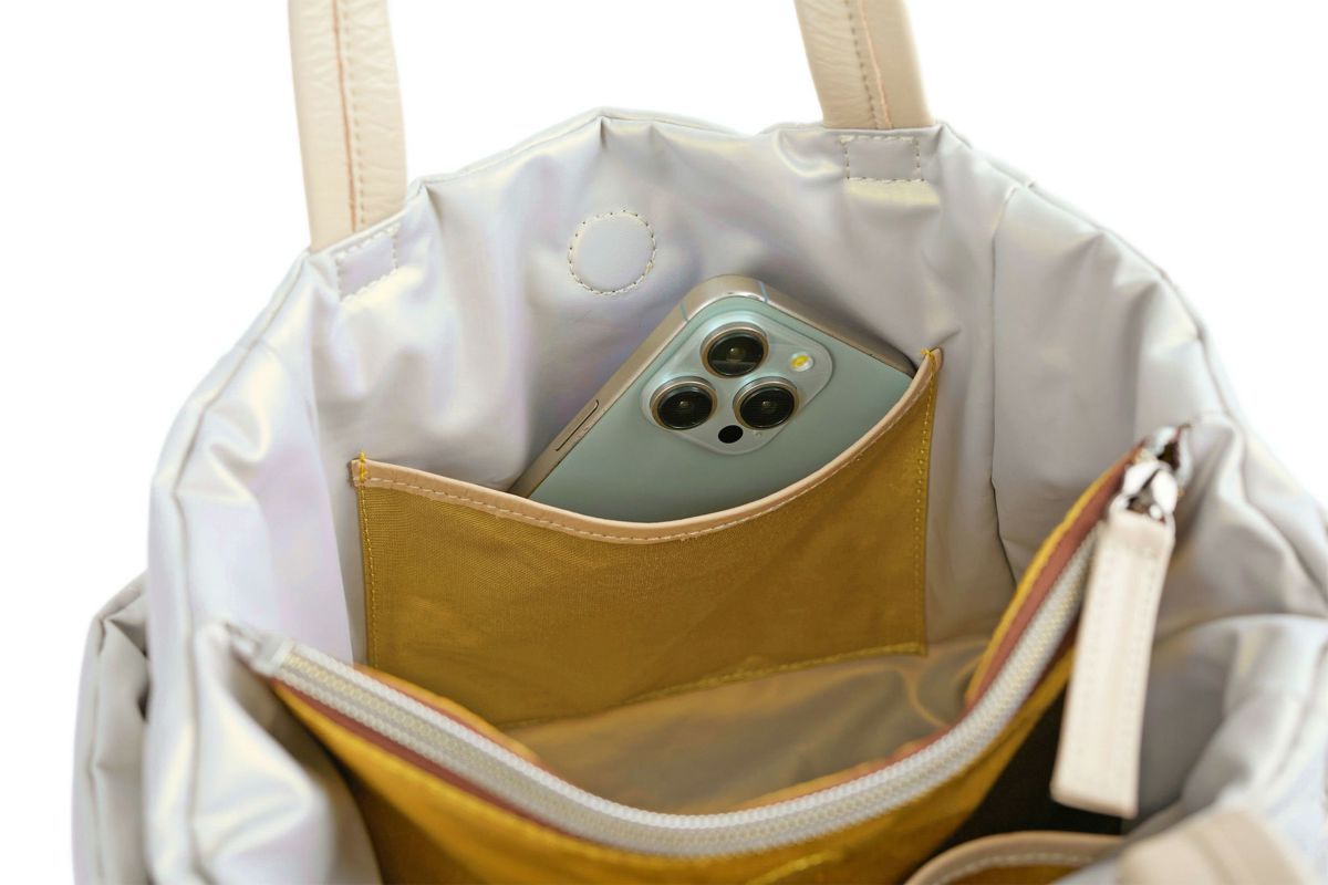 VIA DOAN ヴィア ドアン Parrot パロット あおり型手さげバッグ 1275