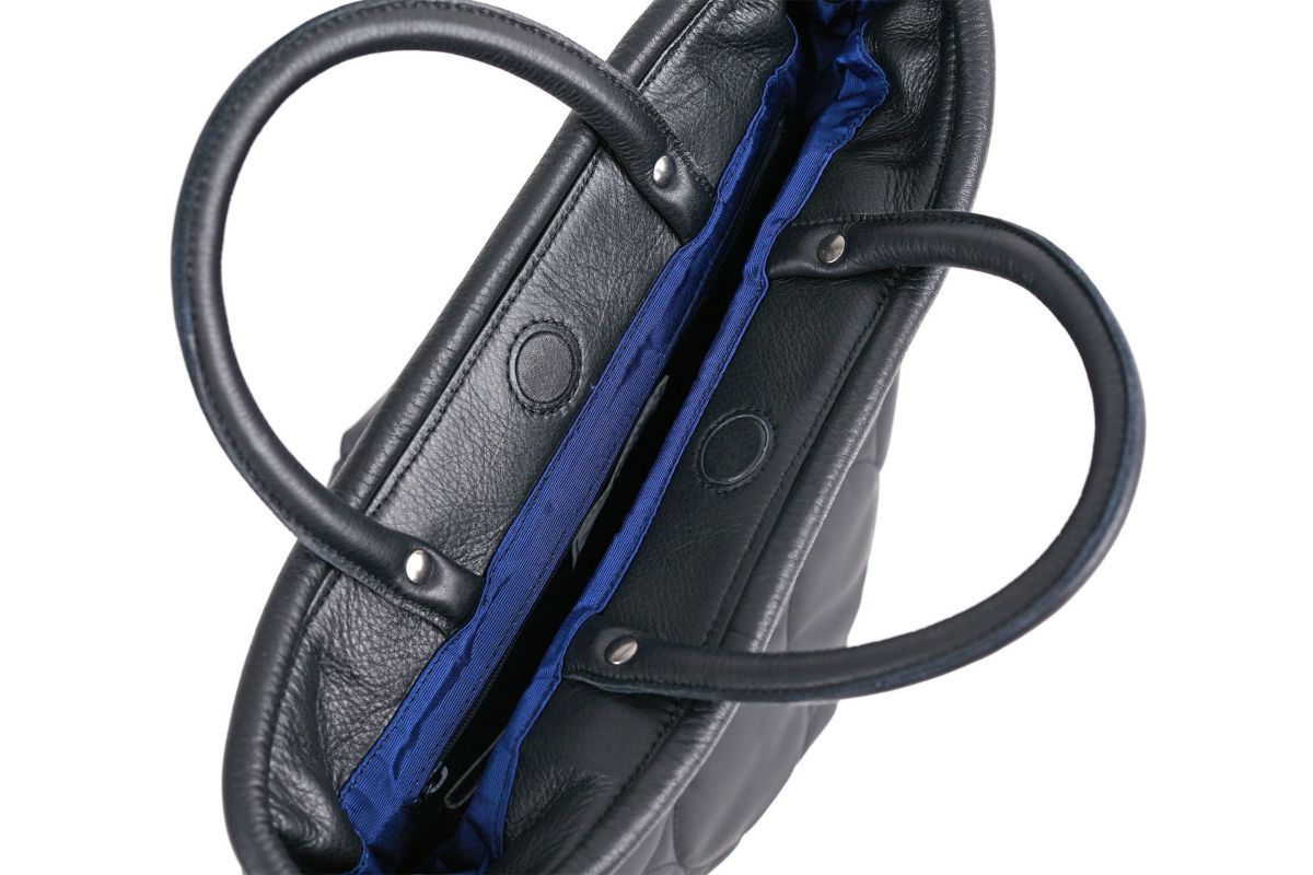 VIA DOAN ヴィア ドアン Parrot パロット 横型手さげバッグ 1274