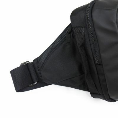 CIE シー LEAP スリングバッグ L 072302