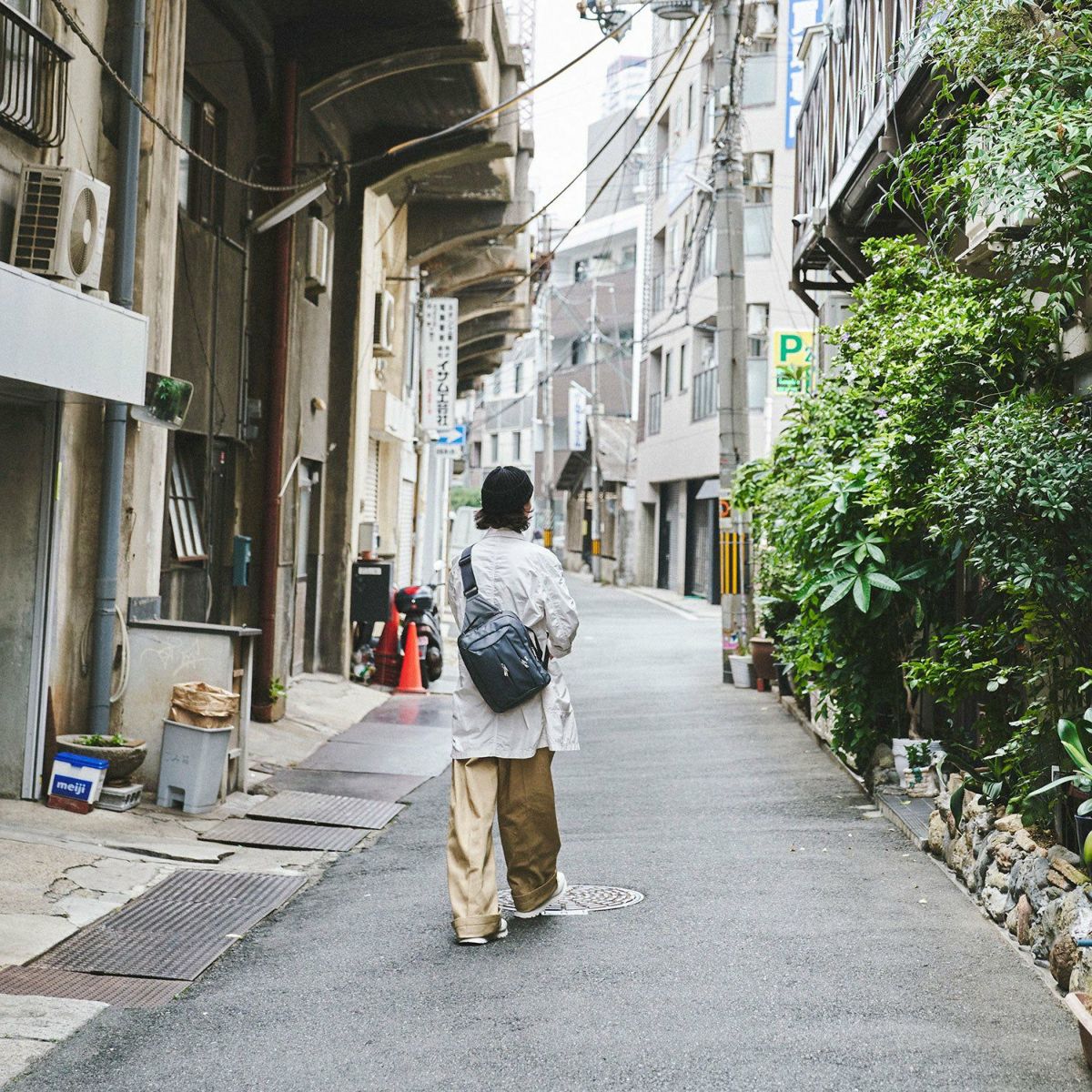 CIE シー LEAP スリングバッグ L 072302