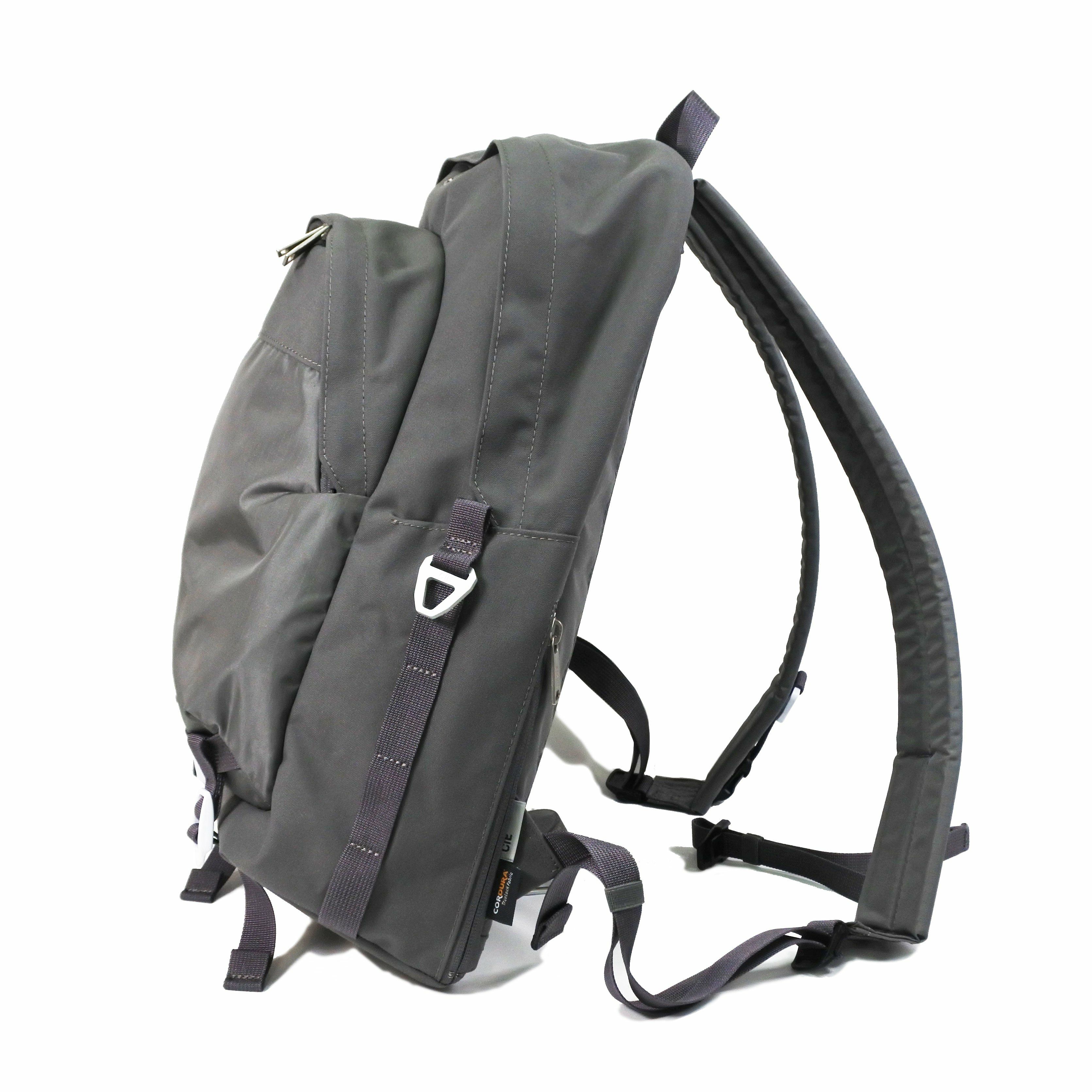CIE シー PRIOR デイパック 035001