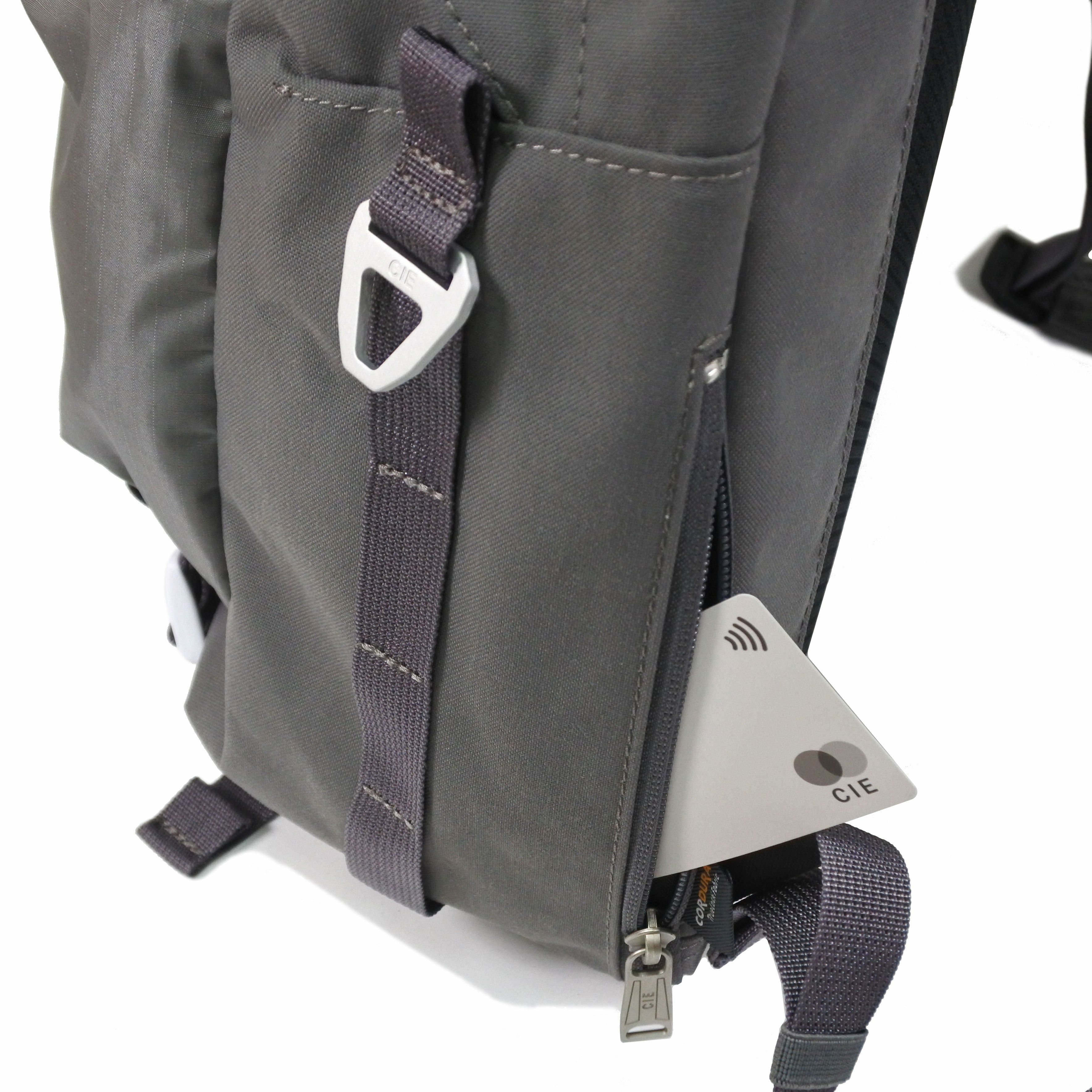 CIE シー PRIOR デイパック 035001