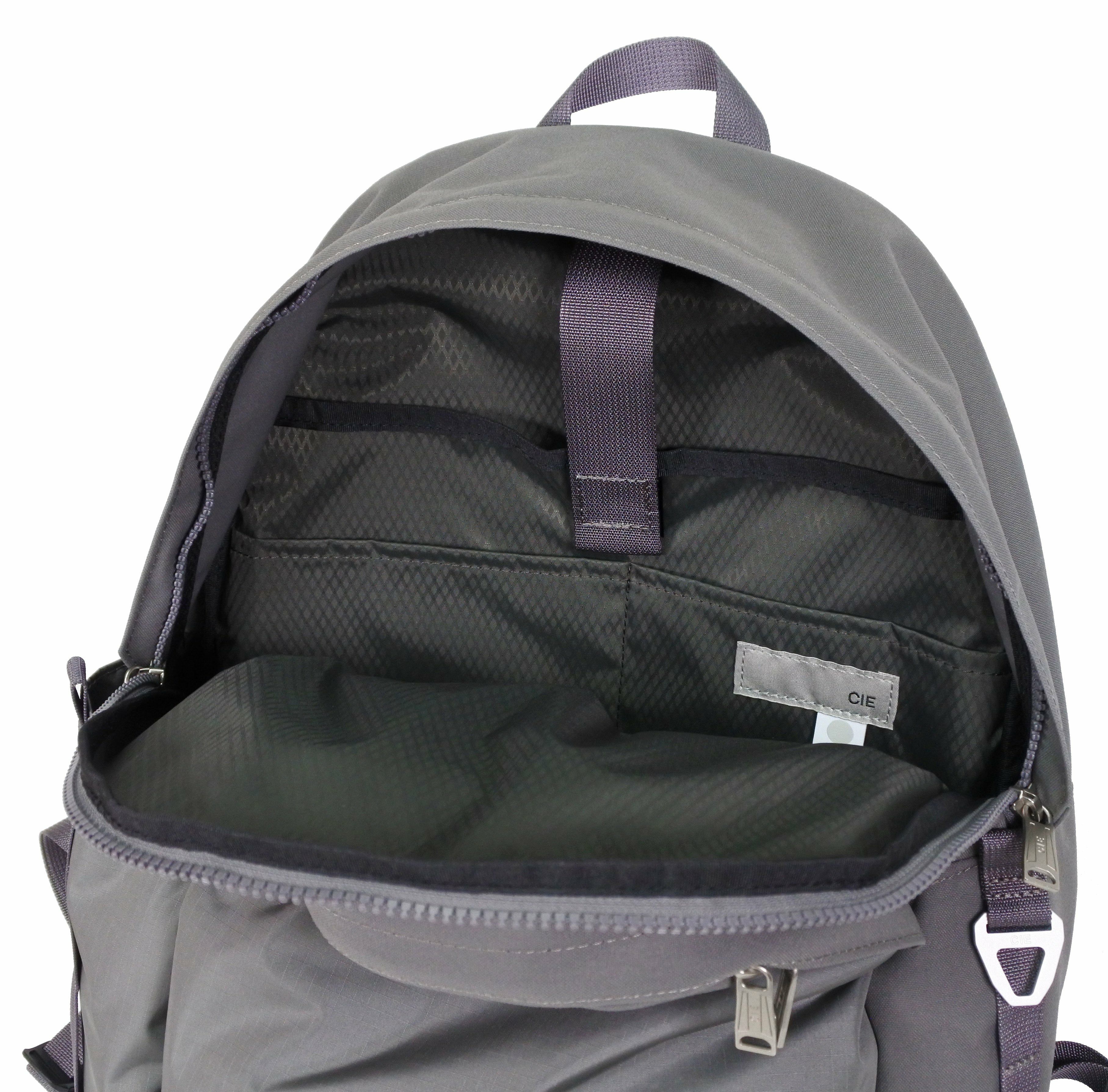 CIE シー PRIOR デイパック 035001