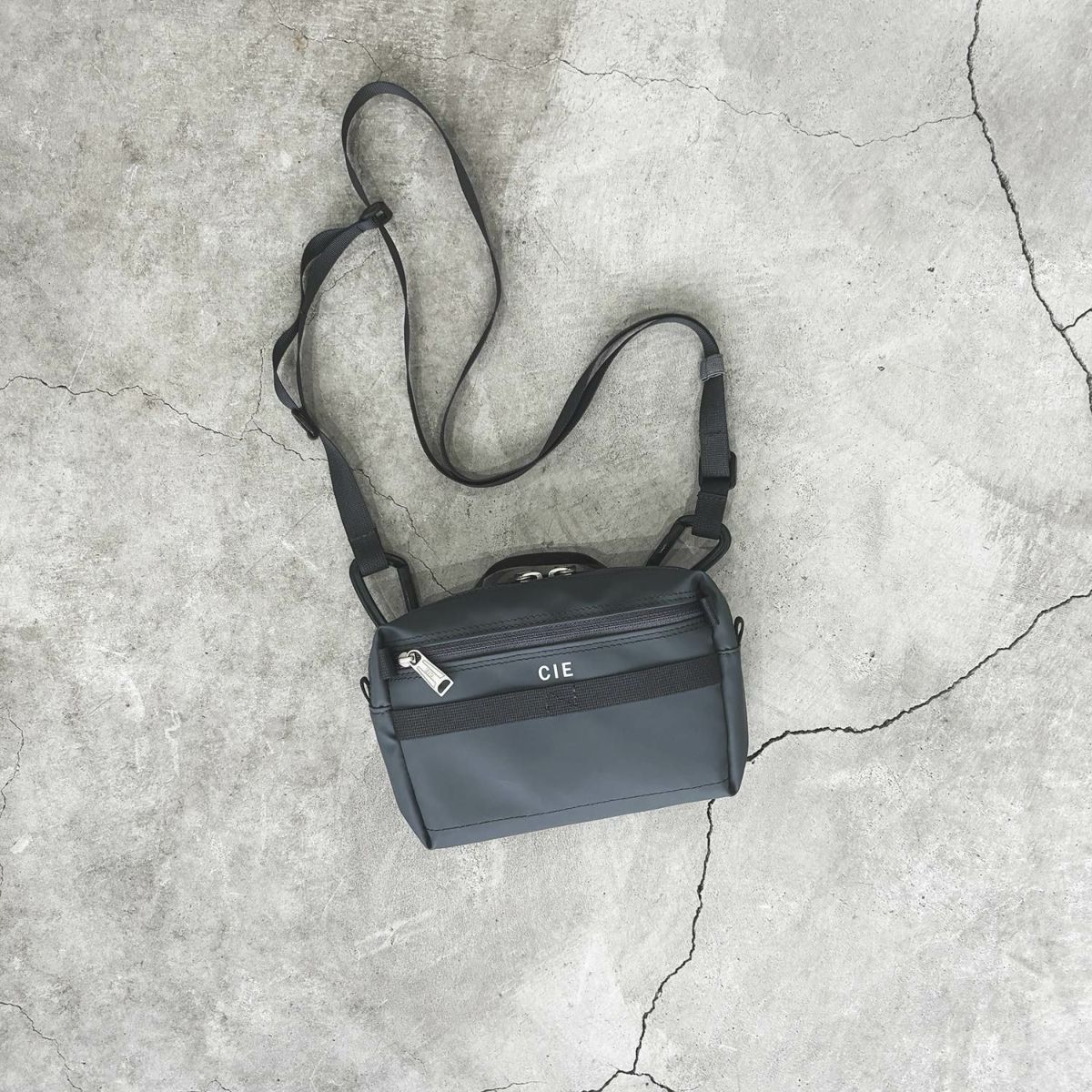 CIE シー GRID3 マイクロショルダー 032070