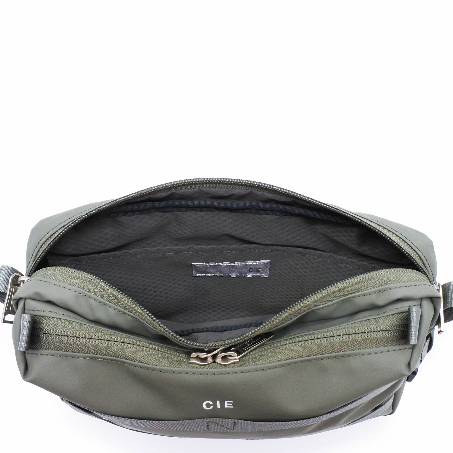 CIE シー GRID3 2WAYスリングバッグ 032057