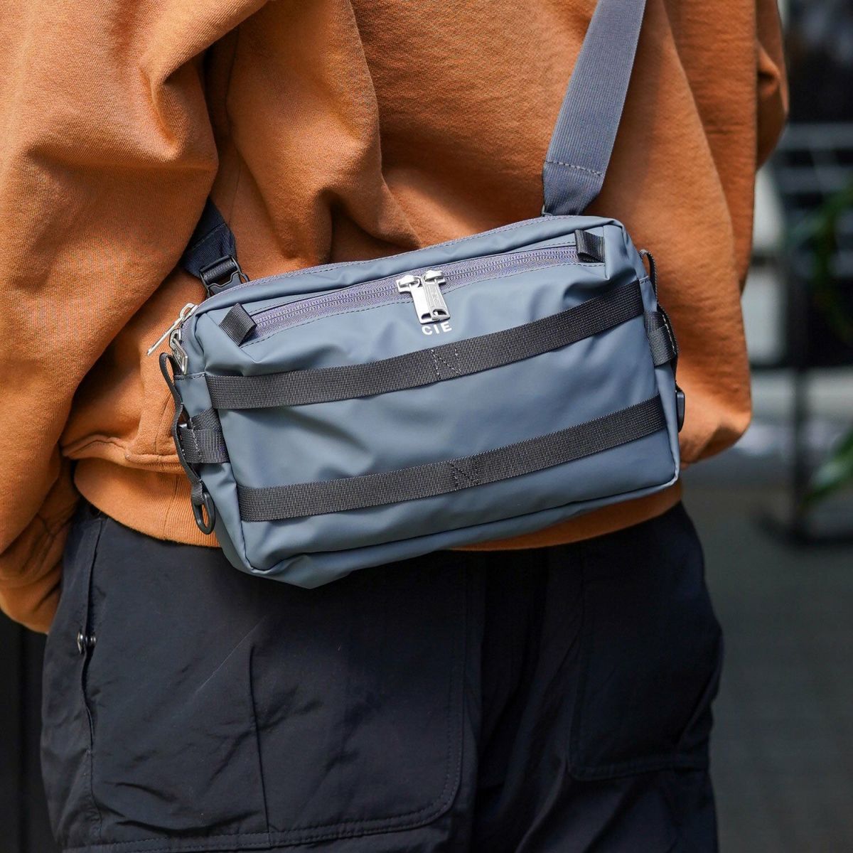 CIE シー GRID3 2WAYスリングバッグ 032057