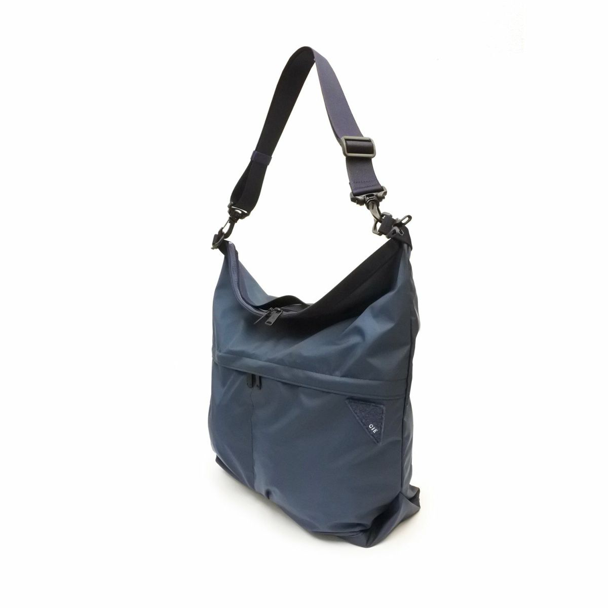 CIE シー FLOW ドライショルダーバッグ L 022105