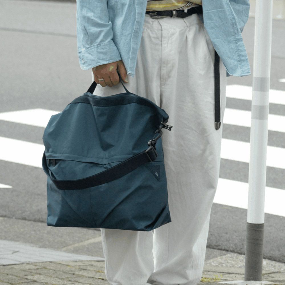 CIE シー FLOW ドライショルダーバッグ L 022105