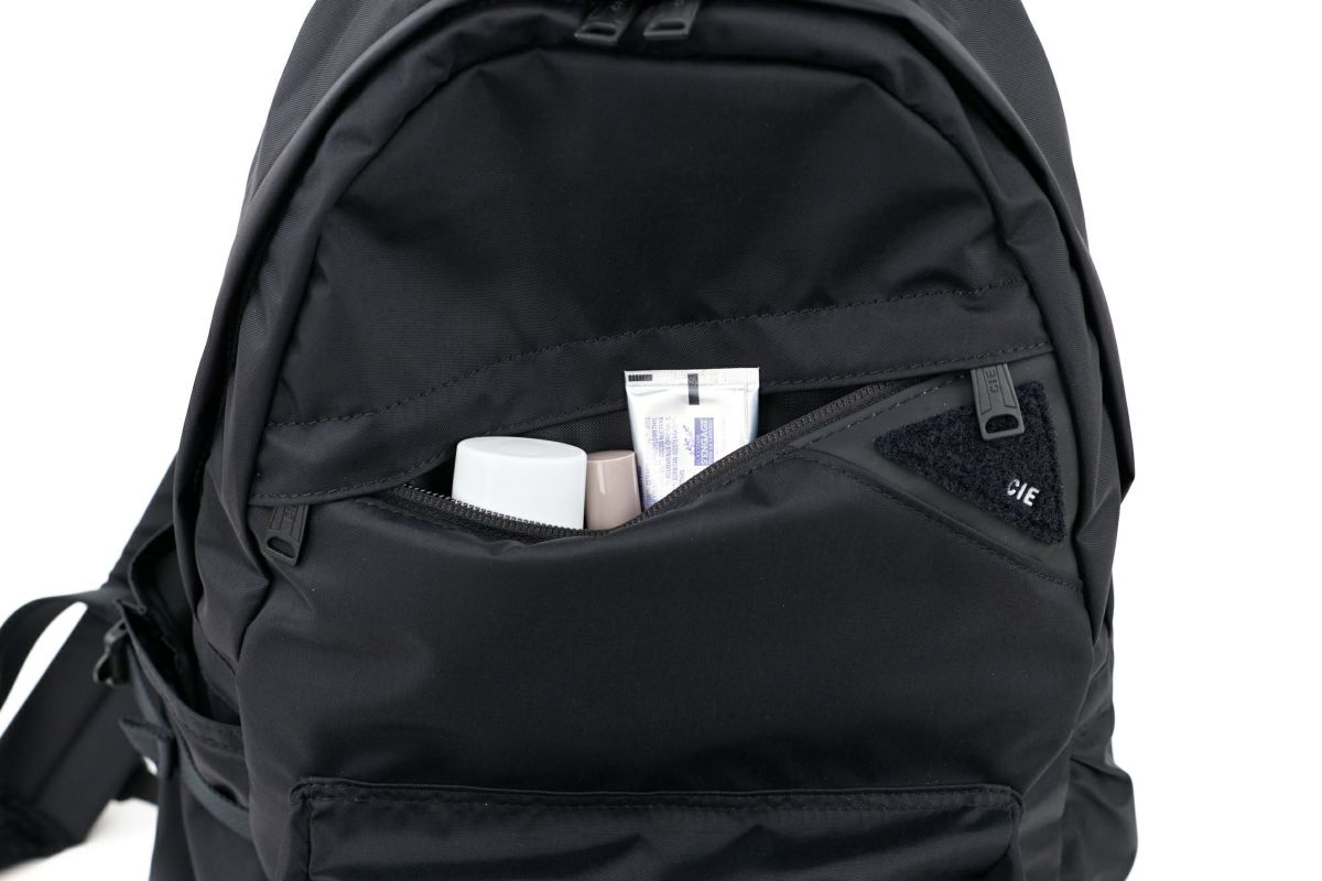 CIE シー FLOW デイパック 022100