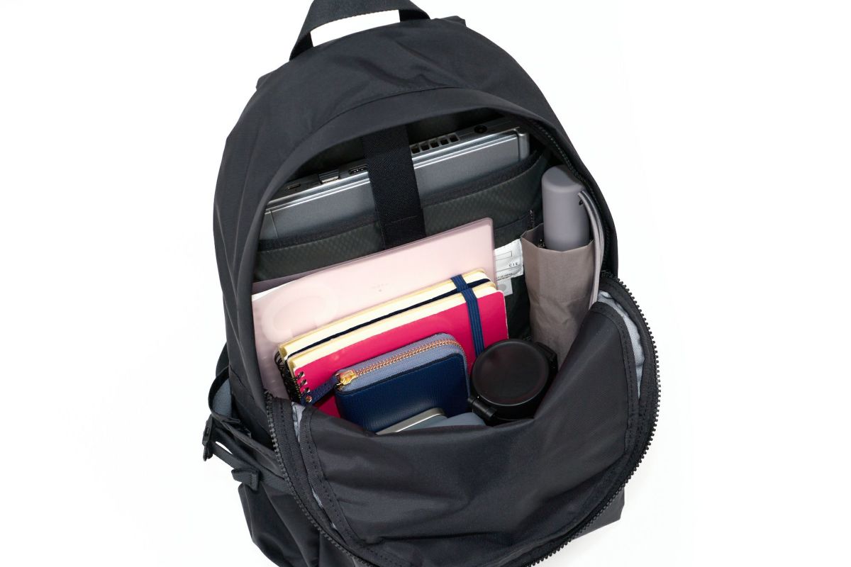 CIE シー FLOW デイパック 022100